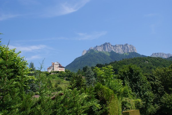 Chateau de la belle au bois dormant