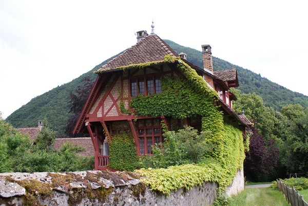 Dependances chateau